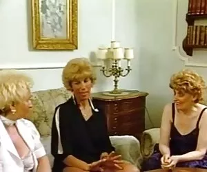 Reife alte frauen dr ...