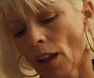 Mutter pornos kosten ...